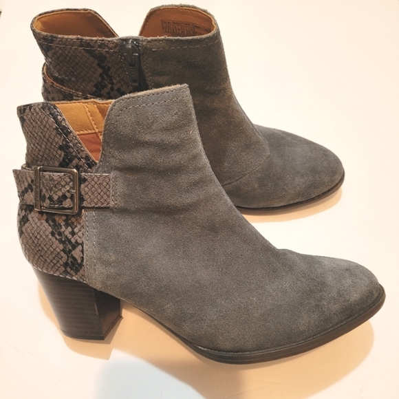 Vionic Shoes - Vionic Naomi snake leather booties size 8.5